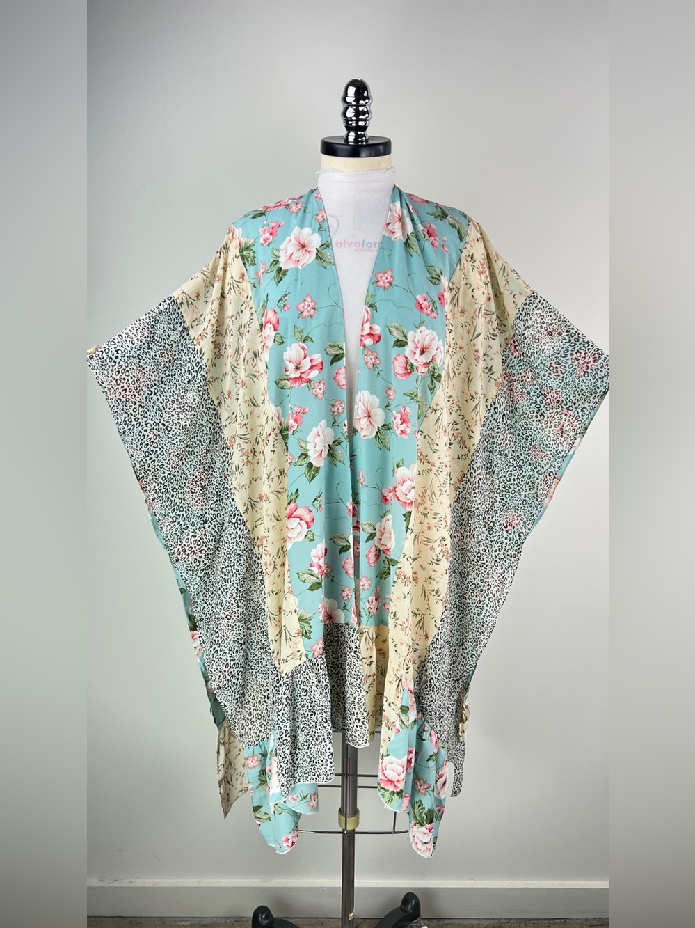 💚 3727. Floral Patchwork Open Kimono - Aqua & Cream